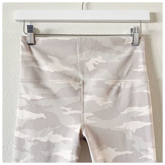 Athleta Elation Camo 7/8 Tight in Taupe Size XS - Picture 5 of 9